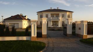 Tesoro Ivory Residences