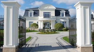 Tesoro Ivory Residences
