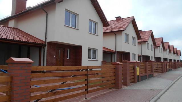 Domy szeregowe przy ul. Kmicica