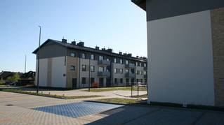 Miłosza 6-8