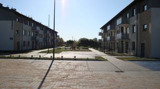 Miłosza 6-8