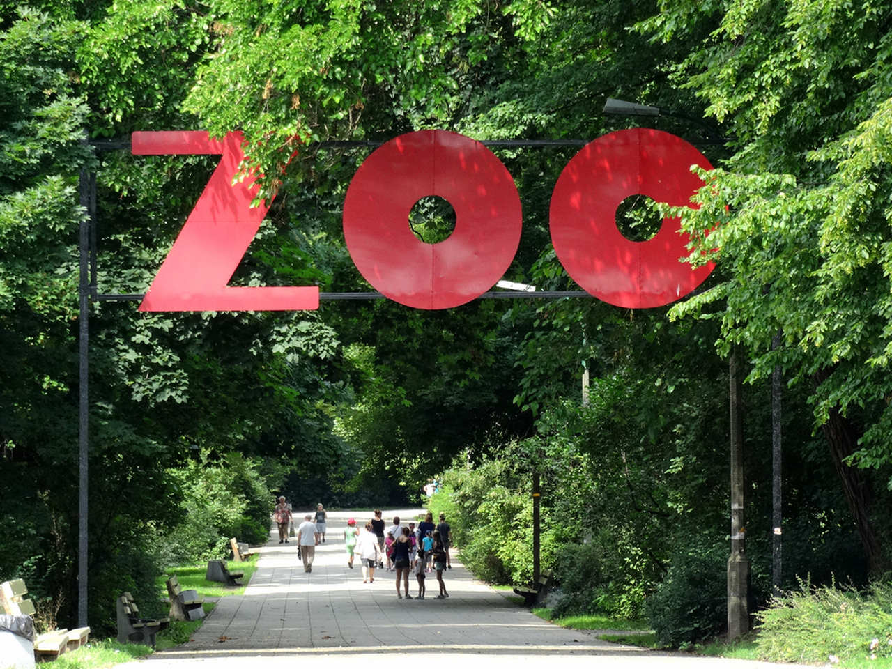 wejście do warszawskiego zoo