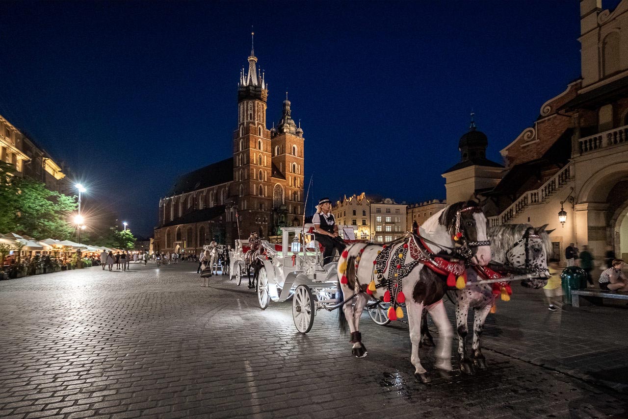 Krakowskie Stare Miasto Dlaczego Warto Tu Zamieszka Rynekpierwotny pl
