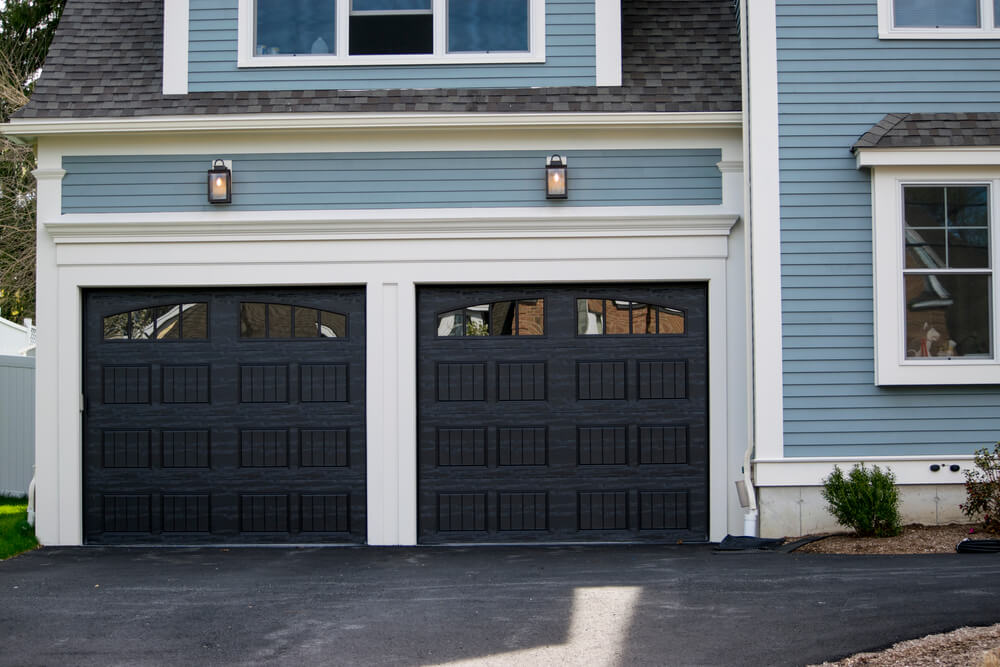 Zrobienie i montaż drzwi garażowych samodzielnie jest możliwe!