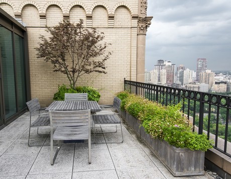 Loggia balkonowa w stylu postindustrialny a'la loft